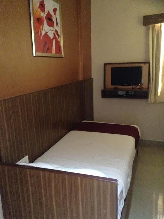 La Sara Comforts Bangalore Dış mekan fotoğraf